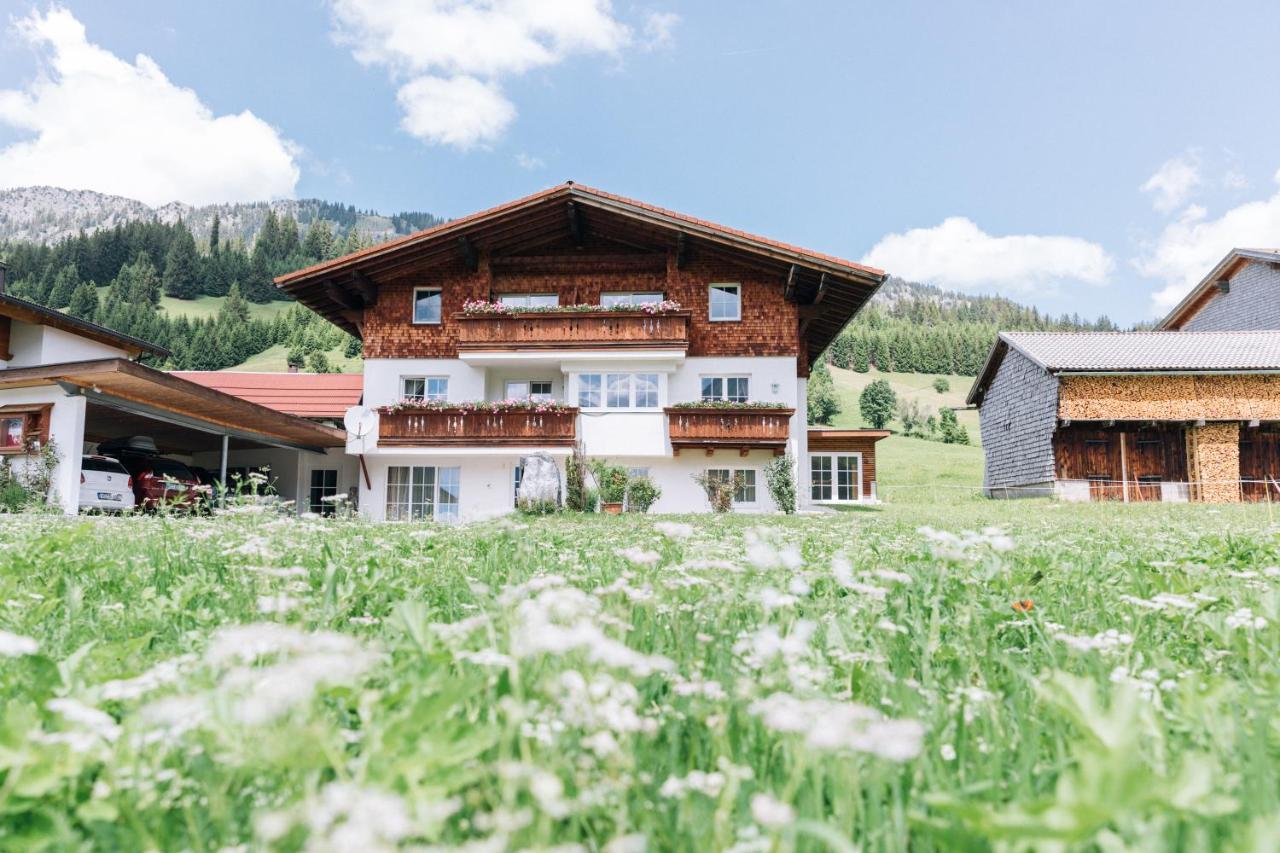 Sammer's Rosenchalet Apartment Tannheim